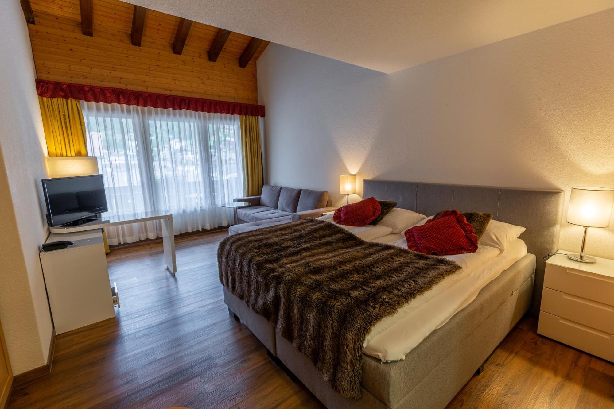Chalet-Hotel Beau-Site Аделбоден Стая снимка
