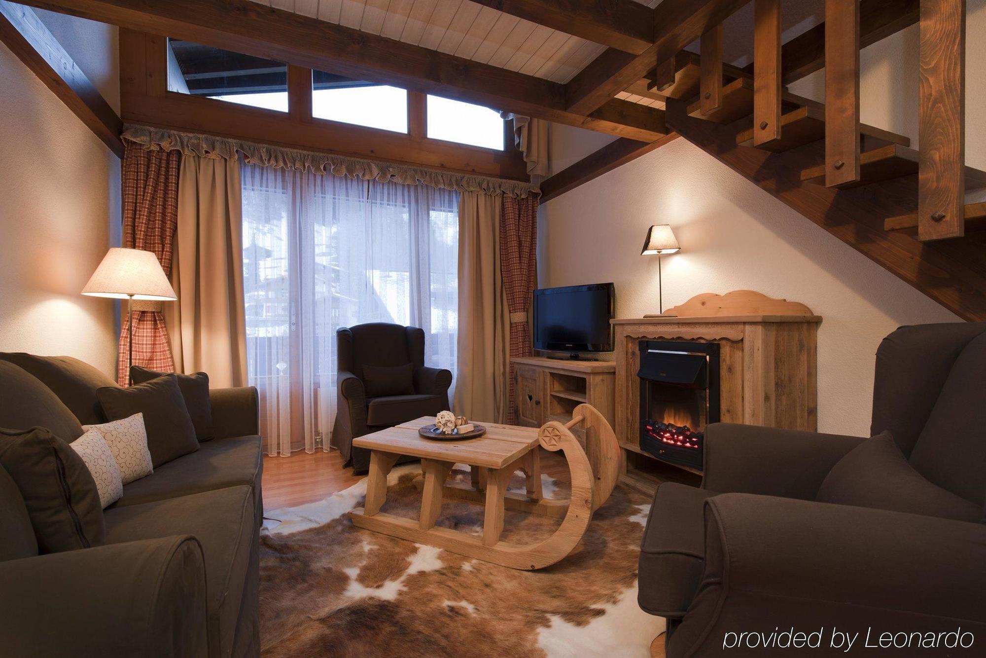 Chalet-Hotel Beau-Site Аделбоден Интериор снимка